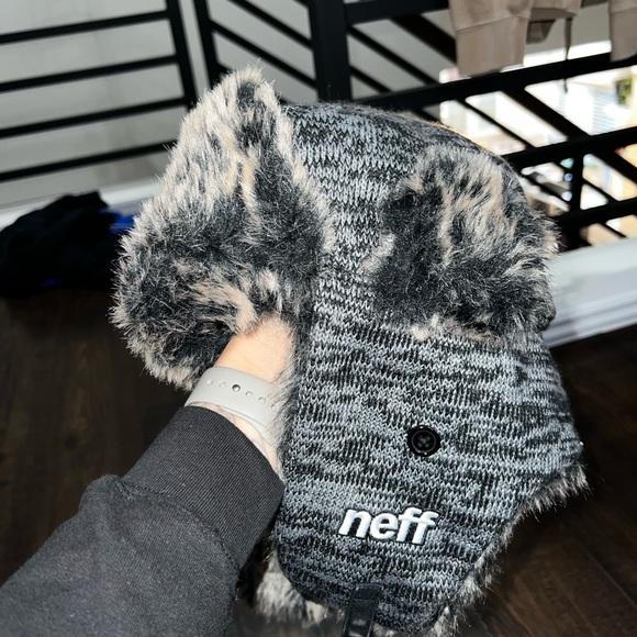Fuzzy Neff Hat - Picture 2 of 3